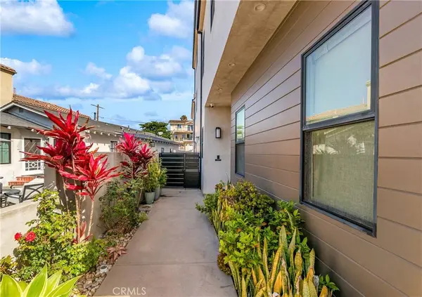 621 Frankfort AVE, Huntington Beach, CA 92648