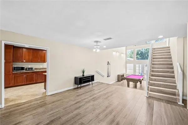 542 N Waverly ST, Orange, CA 92867