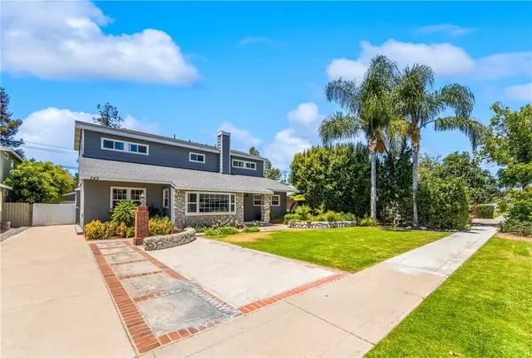 542 N Waverly ST, Orange, CA 92867
