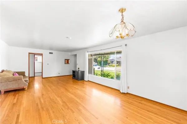454 N Shattuck PL, Orange, CA 92866