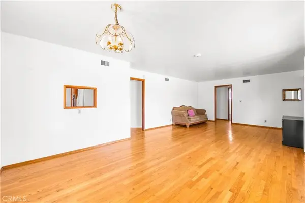 454 N Shattuck PL, Orange, CA 92866