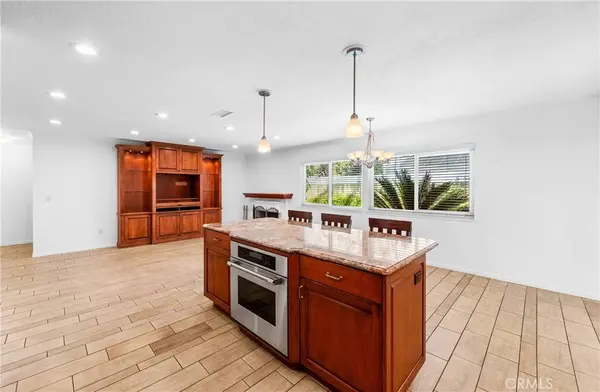 17042 Friml LN, Huntington Beach, CA 92649