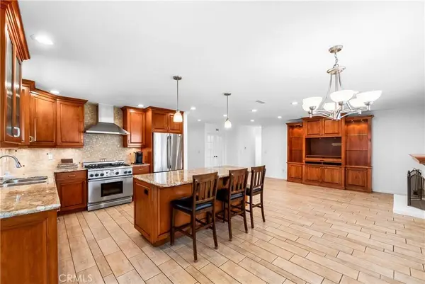 17042 Friml LN, Huntington Beach, CA 92649
