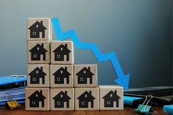 feature image of Mortgage rates hit 4-month low; will the downward trend last?