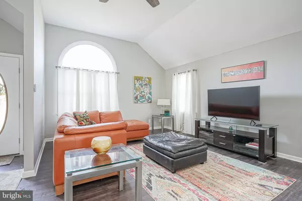 360 WALNUT ST, Williamstown, NJ 08094