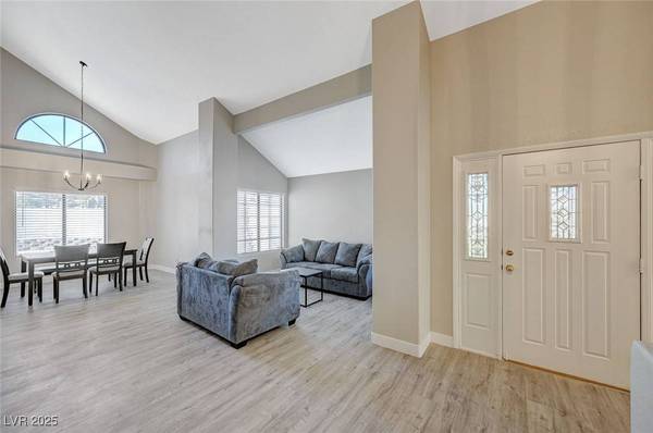 371 Sanctuary Court, Henderson, NV 89014