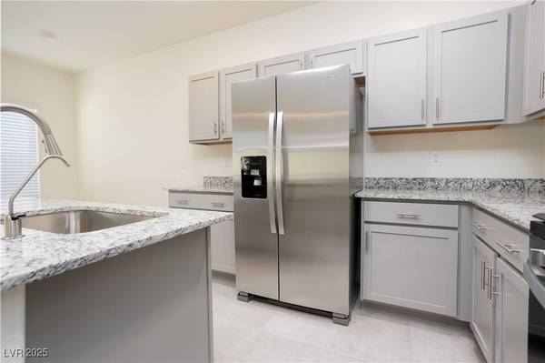 437 Blue Lark DR, Henderson, NV 89011