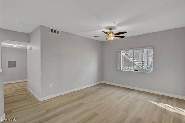 10245 S Maryland Pkwy #139, Las Vegas, NV 89183