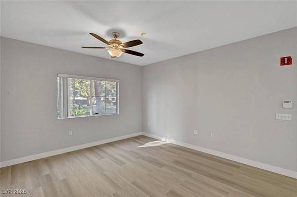 10245 S Maryland Pkwy #139, Las Vegas, NV 89183