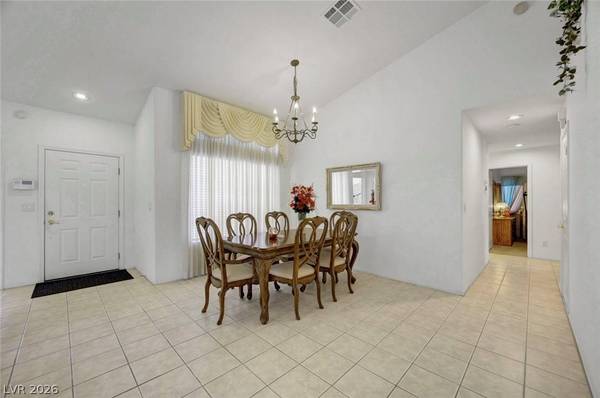 6073 Shadow Oak DR, North Las Vegas, NV 89031