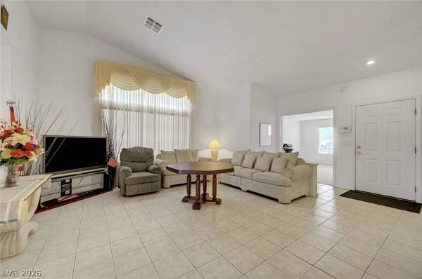 6073 Shadow Oak DR, North Las Vegas, NV 89031