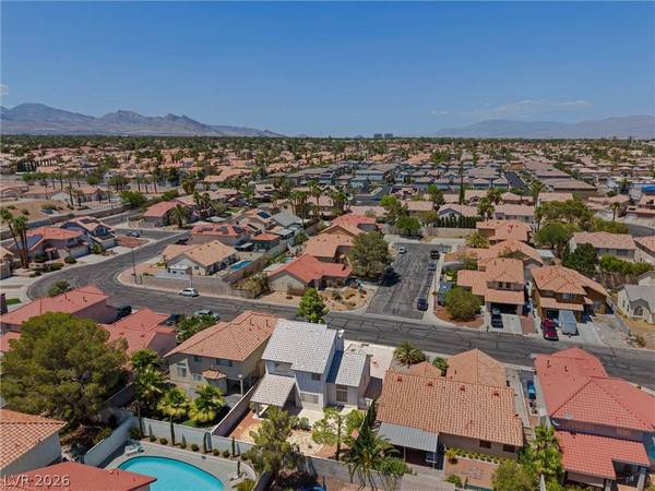 8747 Martinique Bay LN, Las Vegas, NV 89147