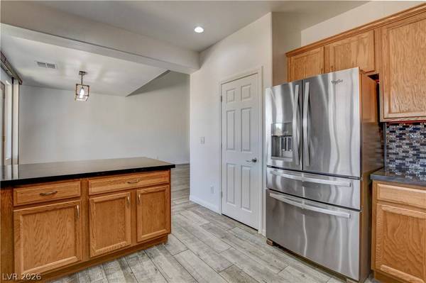 9682 Lightheart AVE, Las Vegas, NV 89148