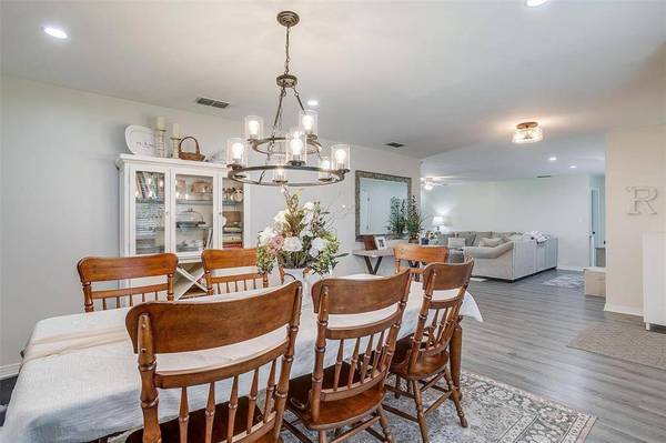 925 County Road 702, Cleburne, TX 76031