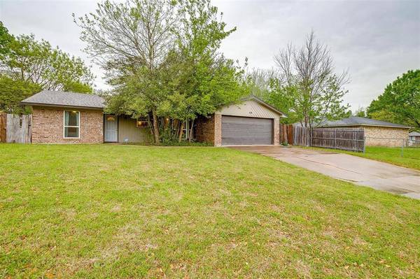 504 Baldwin Avenue, Crowley, TX 76036