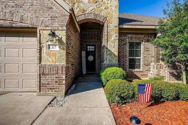 317 Madison Street, Burleson, TX 76028