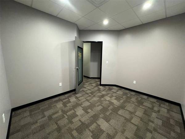 120 S Main Street #218, Burleson, TX 76028