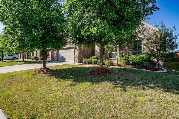 317 Madison Street, Burleson, TX 76028