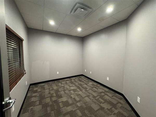 120 S Main Street #221, Burleson, TX 76028