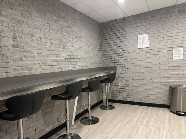 120 S Main Street #223, Burleson, TX 76028