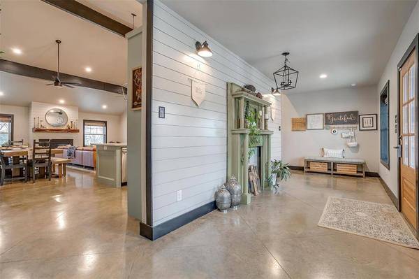 501 County Road 414, Cleburne, TX 76031