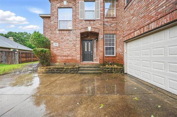 1405 Blue Gill Lane, Crowley, TX 76036