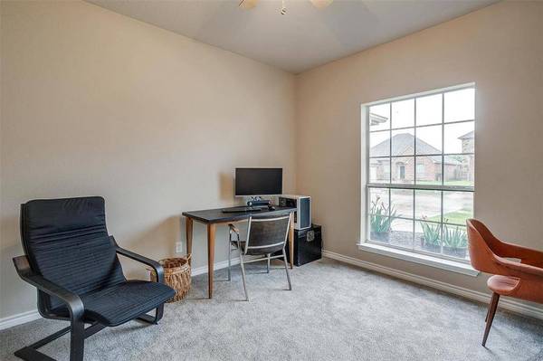 720 Date Court, Burleson, TX 76028