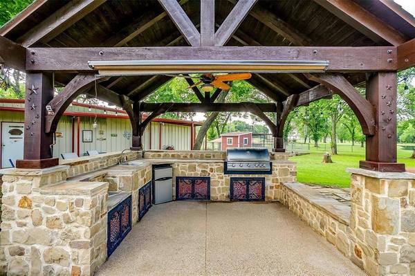 1320 Fox Lane, Burleson, TX 76028