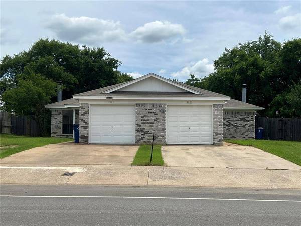 1021 Irene Street, Burleson, TX 76028