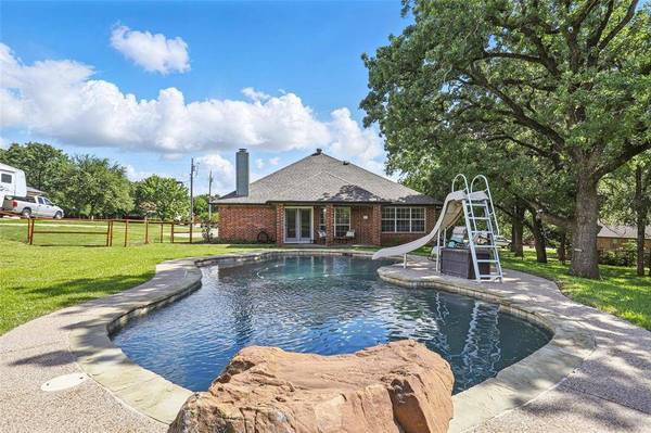 3021 Marquise Court, Burleson, TX 76028