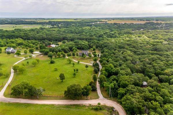 182 Hcr 1431, Covington, TX 76636