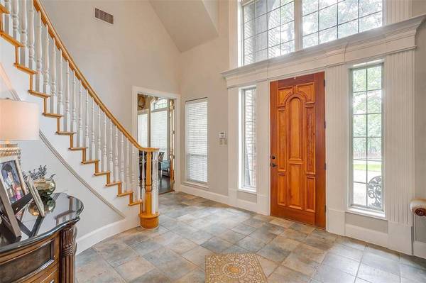 129 Country Vista Circle, Burleson, TX 76028