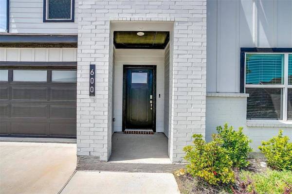 600 Trinity Park Trail, Alvarado, TX 76009