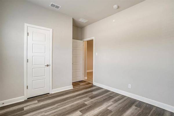 600 Trinity Park Trail, Alvarado, TX 76009