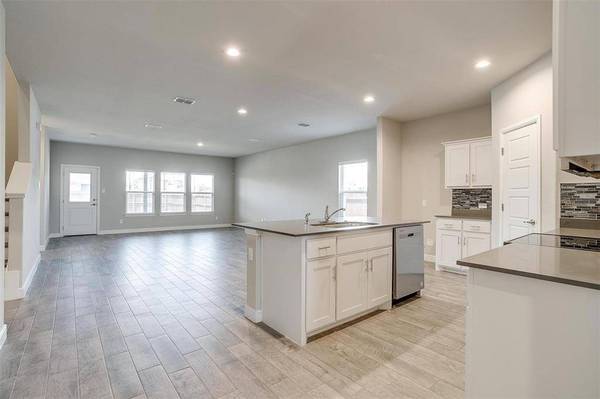 600 Trinity Park Trail, Alvarado, TX 76009