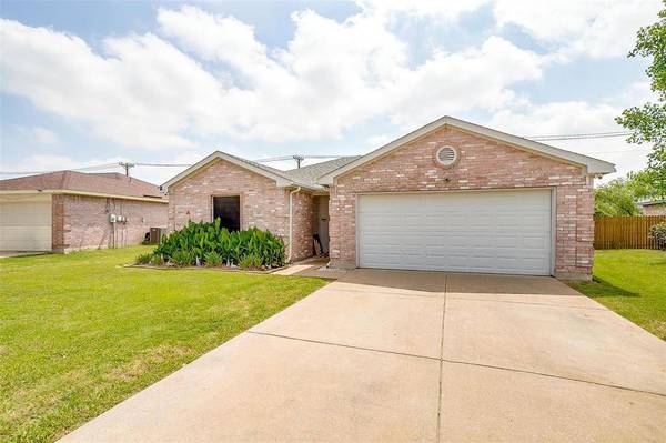 412 Hanover Street, Burleson, TX 76028
