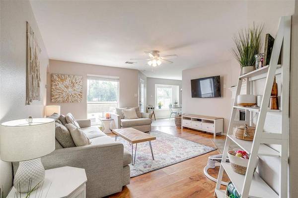 412 Hanover Street, Burleson, TX 76028