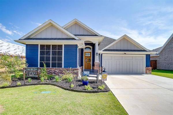 1733 Reverie Road, Burleson, TX 76028