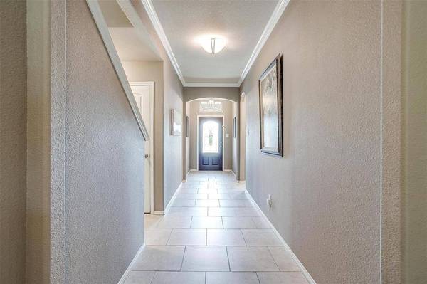 378 Coral Vine Lane, Burleson, TX 76028