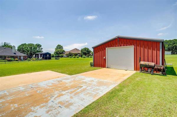 3809 Timbercrest Drive W, Burleson, TX 76028