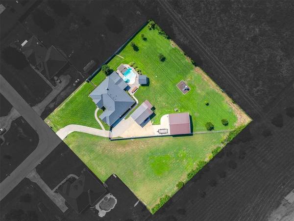 10300 Halter Drive, Fort Worth, TX 76126