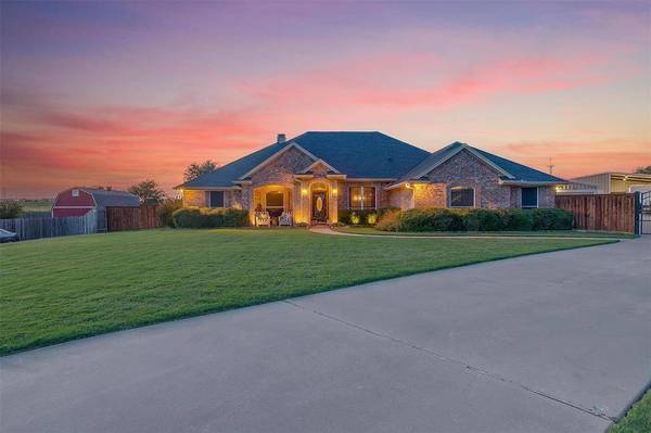 10300 Halter Drive, Fort Worth, TX 76126