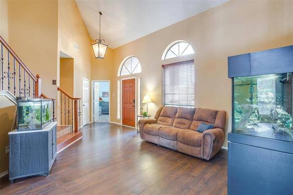 4307 Foxborough Trail, Arlington, TX 76001