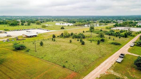 4616 E Renfro Street, Alvarado, TX 76009