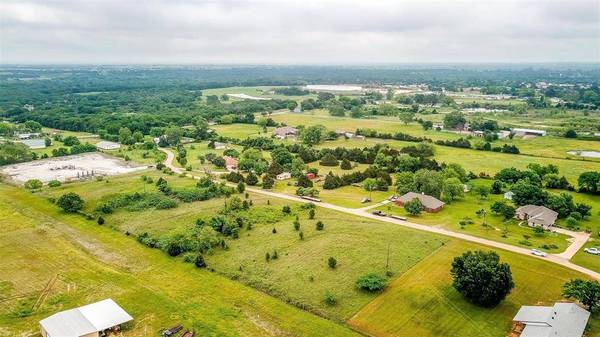 4616 E Renfro Street, Alvarado, TX 76009