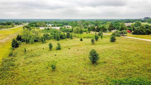 4616 E Renfro Street, Alvarado, TX 76009