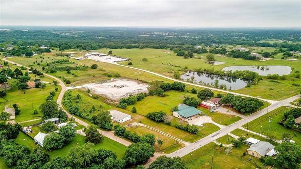 4616 E Renfro Street, Alvarado, TX 76009