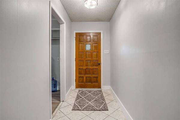 12505 White Oak Drive, Burleson, TX 76028