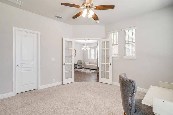 1024 Robles Way, Burleson, TX 76028