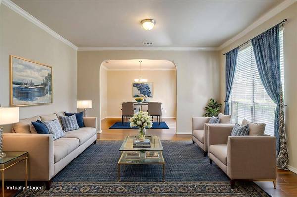 9 Tallwood Lane, Edgecliff Village, TX 76134